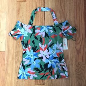 Guess top. Small. NWT